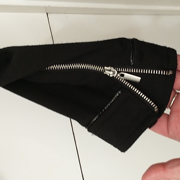 XOXO Black Crop Bomber EUC - Picture 5 of 7